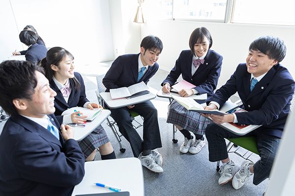 授業、行事、部活で多くの仲間と出会える