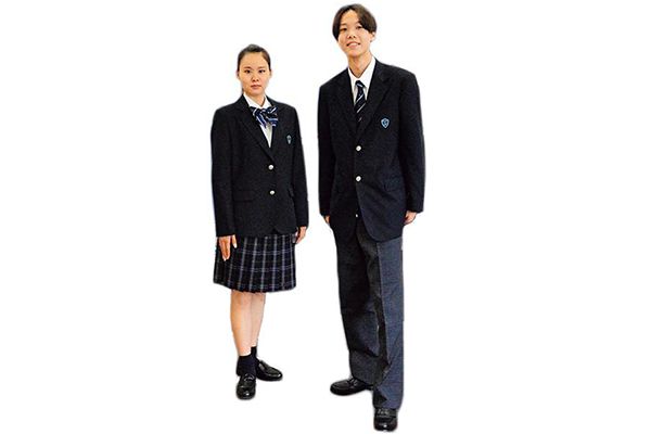 ネクタイとリボンは自由にカスタマイズ可能
