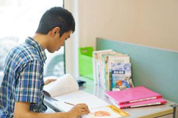 ネットスクーリングで自分のペースで学習