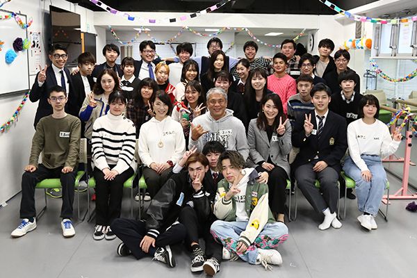 個性豊かな仲間や先生と出会える学校生活