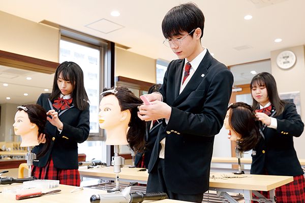 高卒資格＋美容師資格をダブル取得