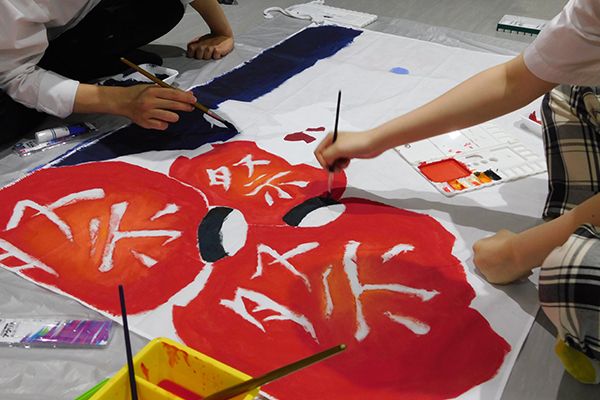 イベントの運営や、学校の広報を体験できる