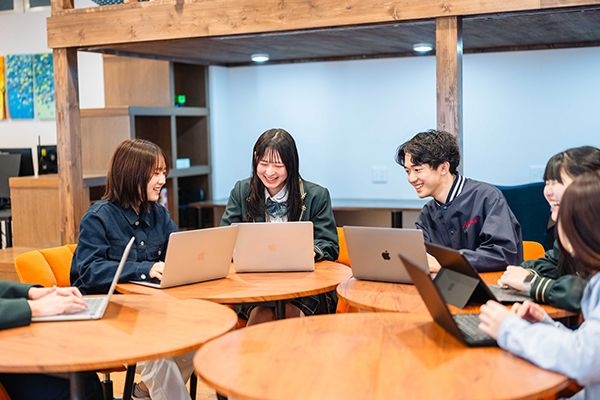 業界人から教えてもらえる機会が豊富