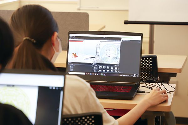 ゲームプログラマ・プランナーを目指せる
