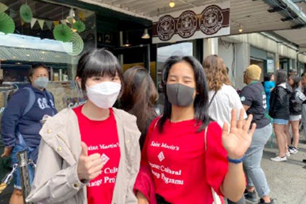 独自教育で自由な発想と思考力を育てる
