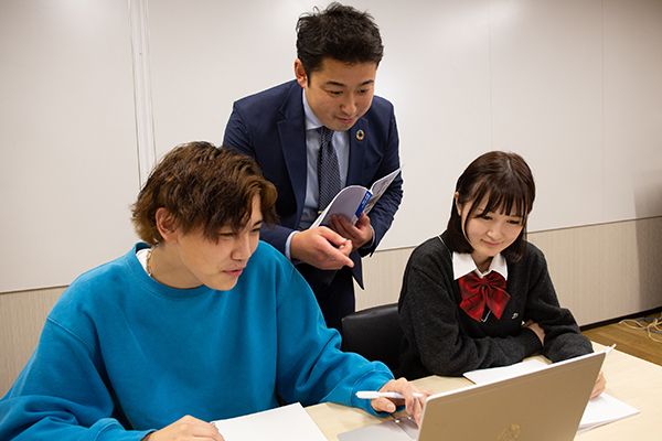 つまずきやすい英語や数学を徹底的に学習