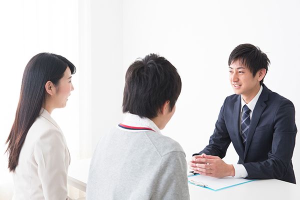 定期面談で生徒・保護者に寄り添うサポート