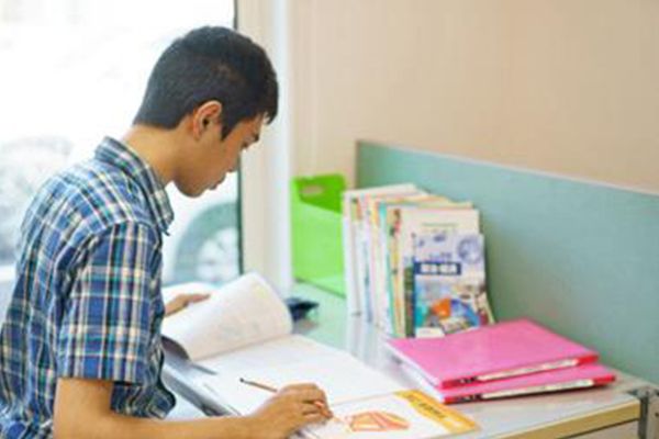 仕事、趣味など個人の目標に寄り添う