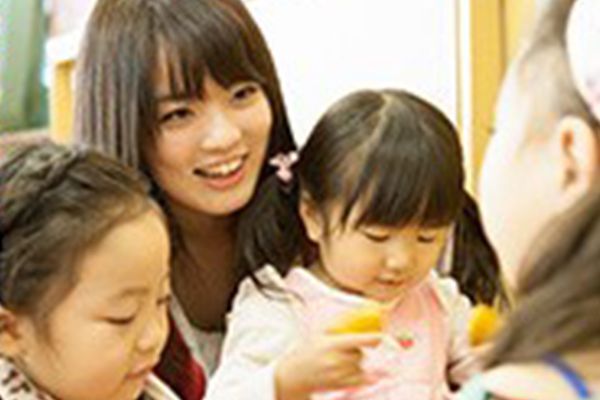 介護や看護専門の企業が講座を実施