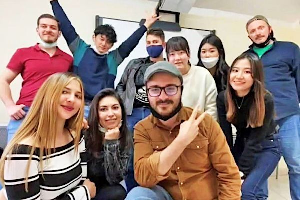 東京・横浜・金沢にある校舎で英語を学ぶ