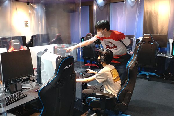 ゲーム業界で活躍できる人材を育成する学校