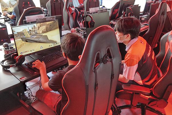 ゲーム業界で活躍できる人材を育成する学校