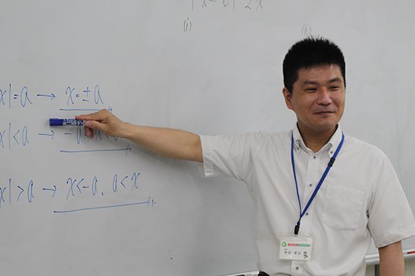 進学塾「寺小屋グループ」の講師がサポート