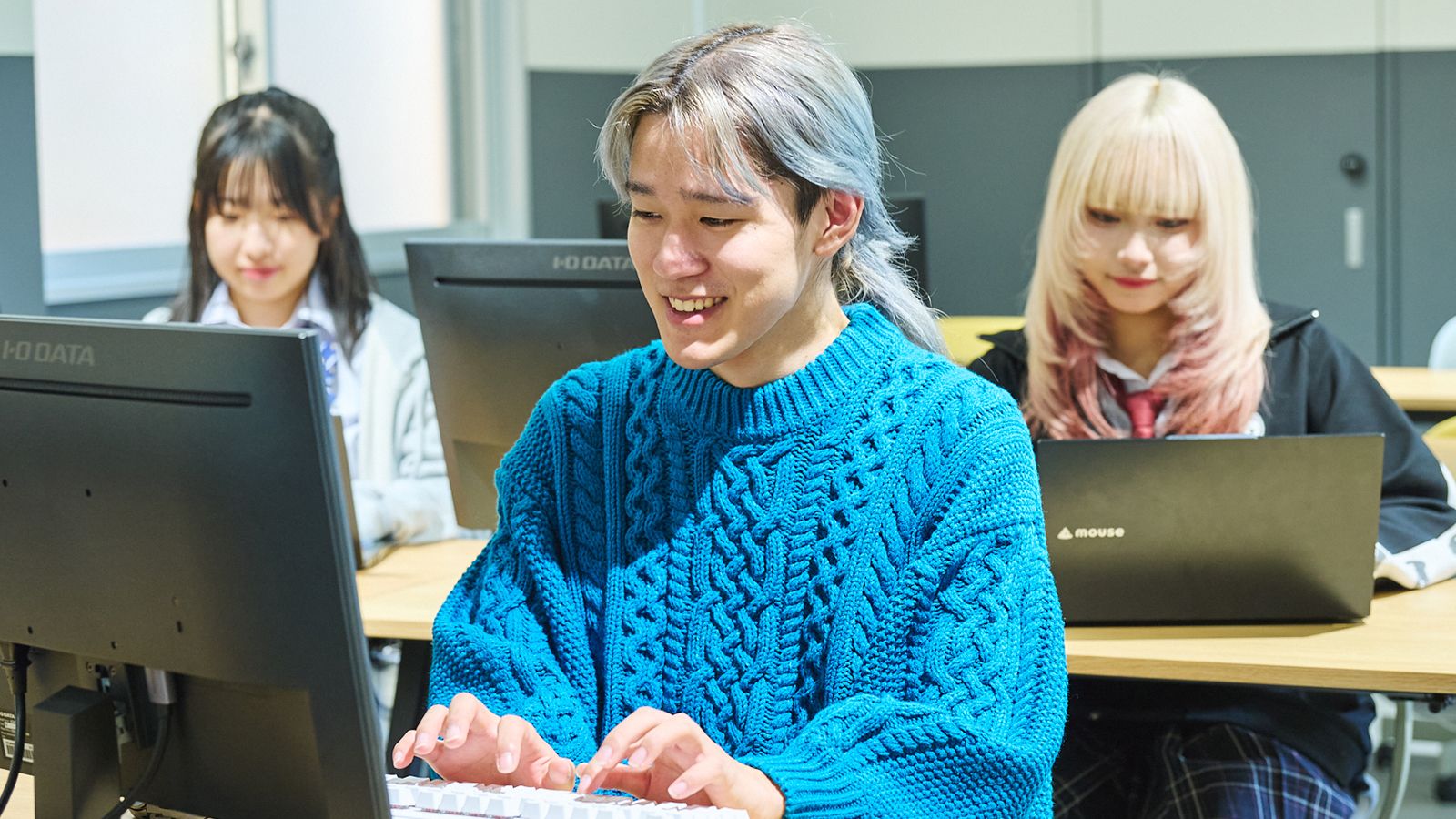 プログラムが学べる学校