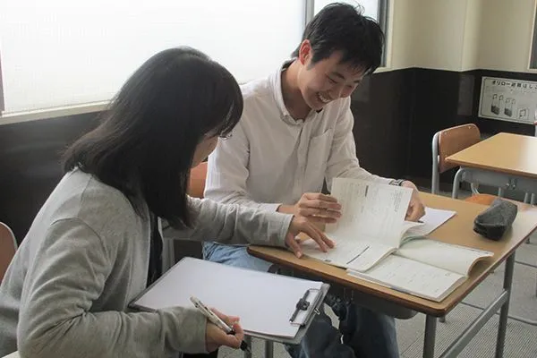 個別指導で、不登校から大学合格を目指す