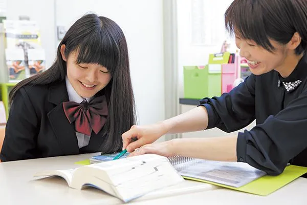 集団でも安心できる個人指導制で学習